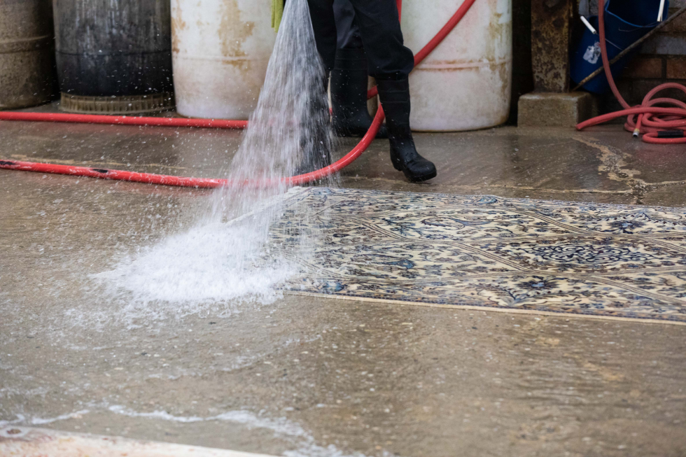 How the Rug Repair Process Works: From Assessing Damage to Finding Solutions 2 2